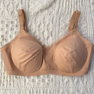 Honeylove Liftwear CrossOver Bra Size M+ Wireless Adjustable Straps Daily Wear